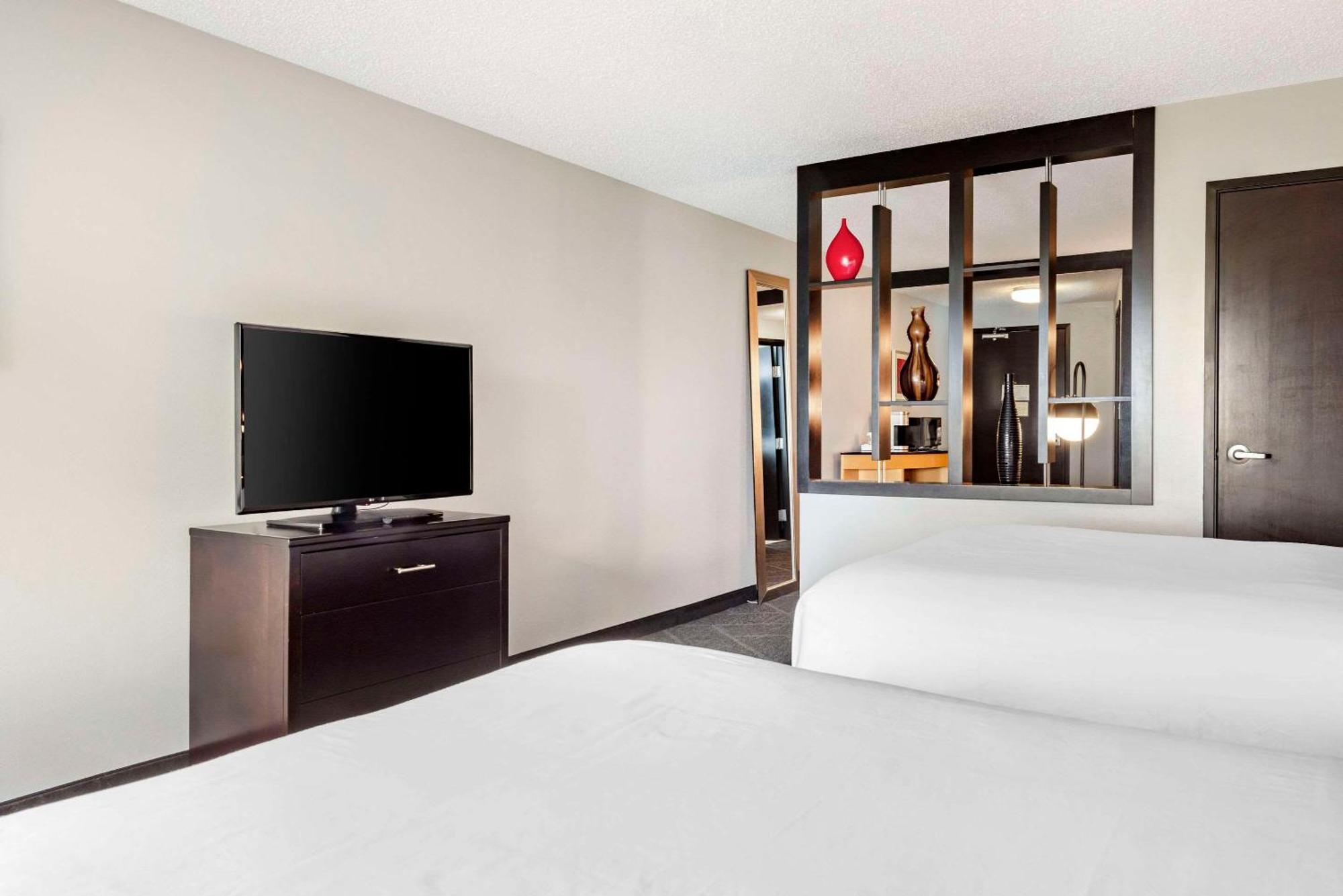 Cambria Hotel Minneapolis Maple Grove Exterior photo