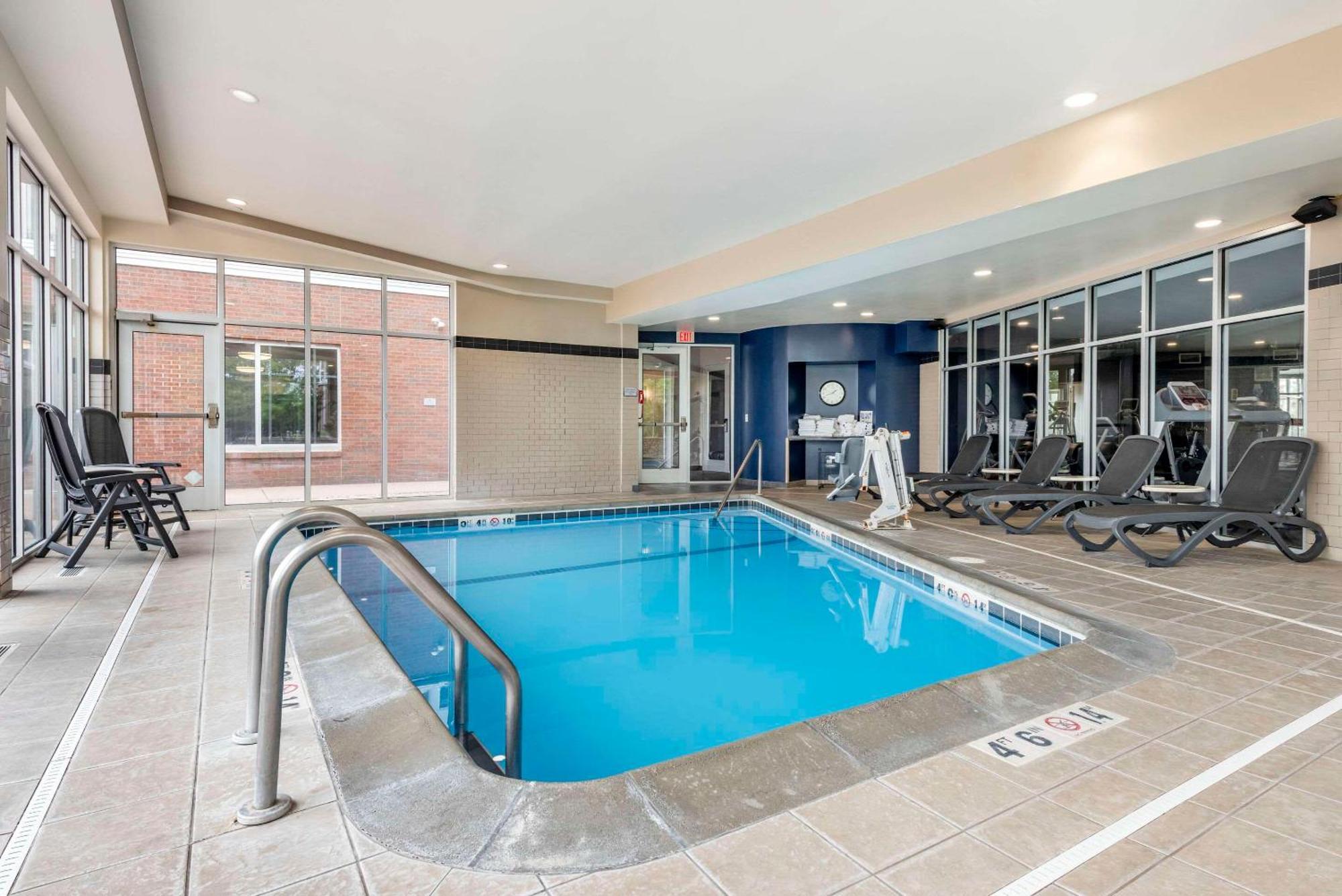 Cambria Hotel Minneapolis Maple Grove Exterior photo