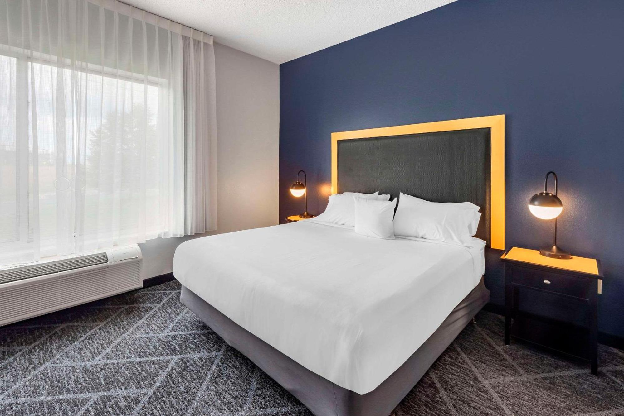 Cambria Hotel Minneapolis Maple Grove Exterior photo