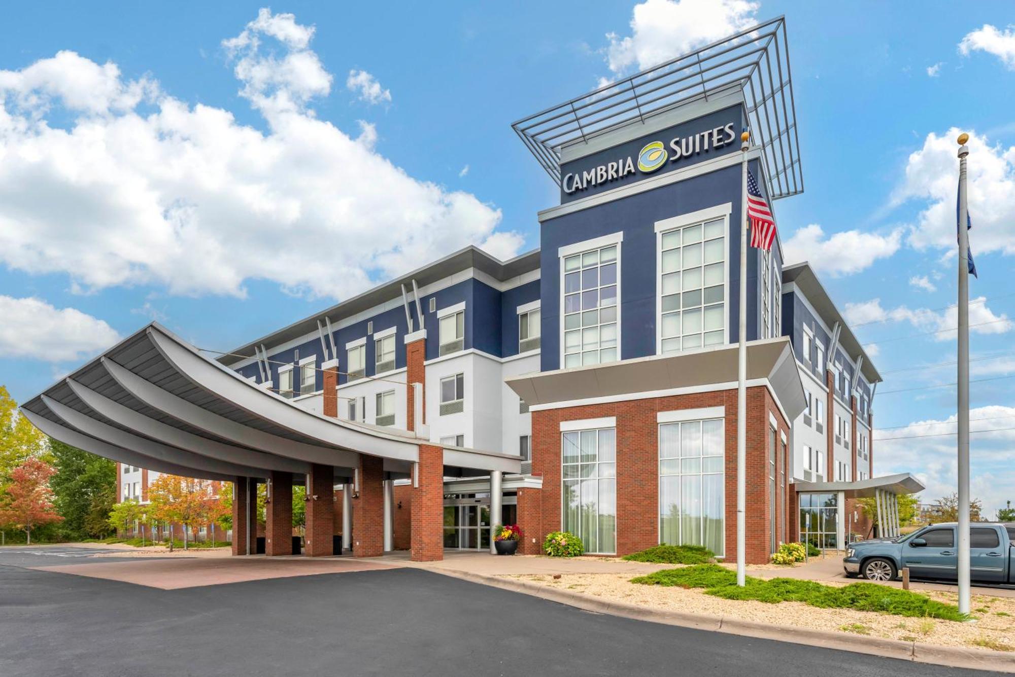 Cambria Hotel Minneapolis Maple Grove Exterior photo